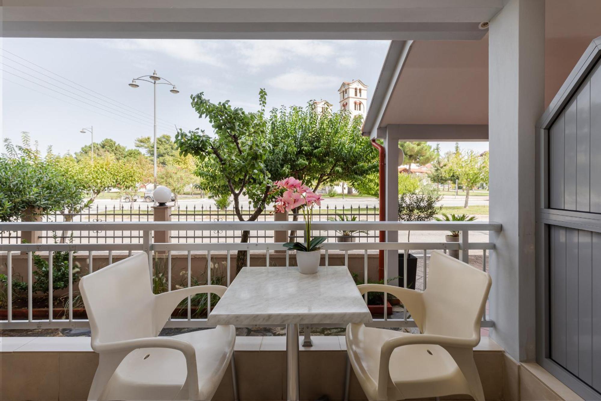 Hotel Grekas Neoi Poroi Dış mekan fotoğraf