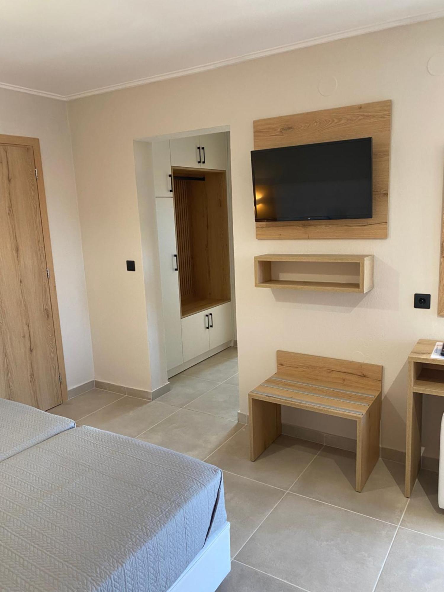Hotel Grekas Neoi Poroi Dış mekan fotoğraf